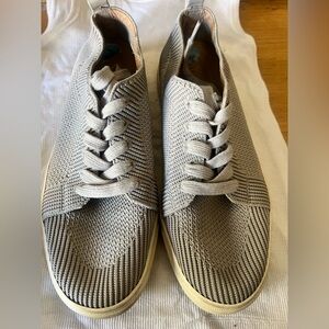 Lucky Brand Men's Gray Knit Sneakers